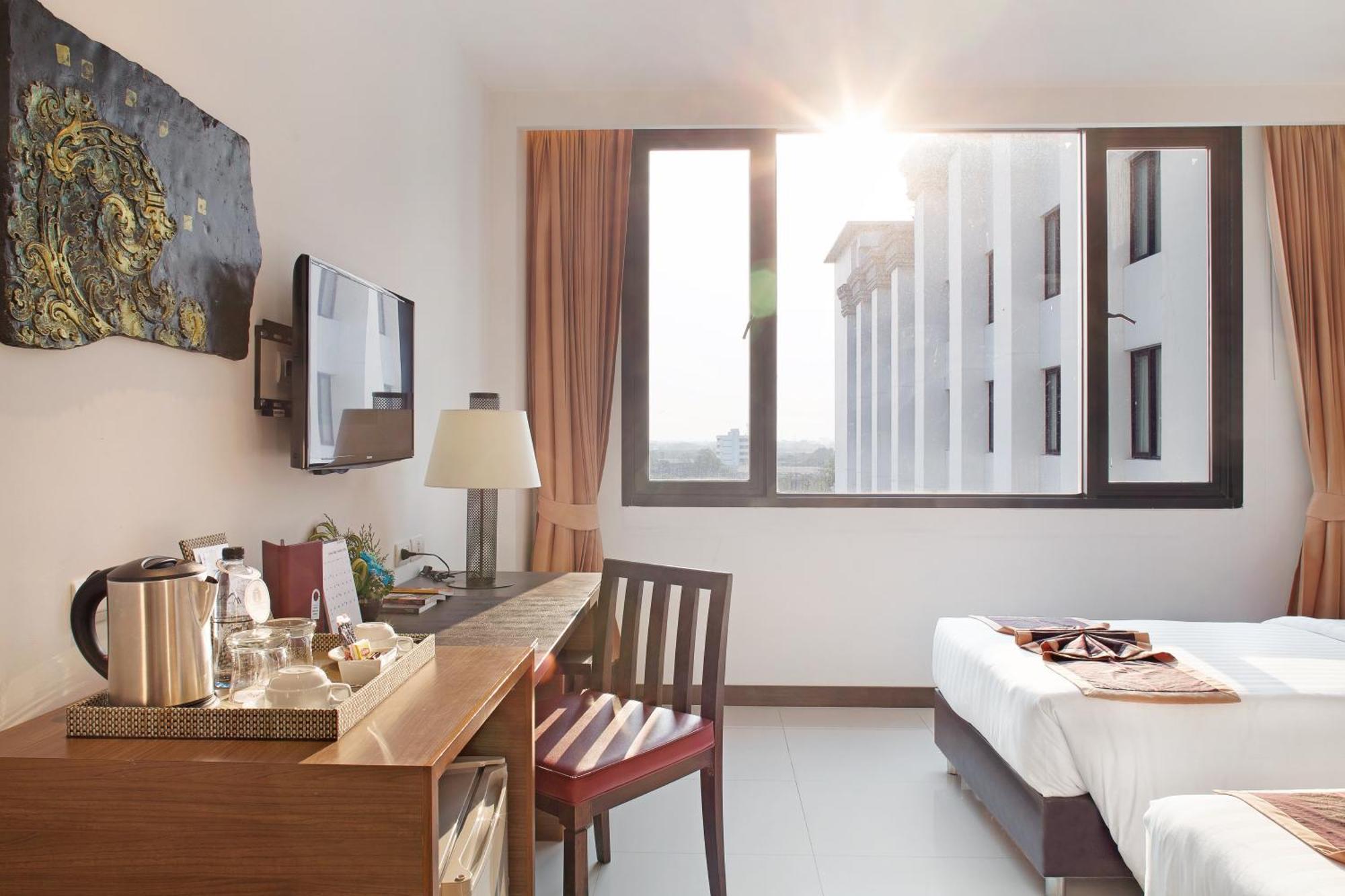 Mida Grande Hotel Dhavaravati Nakhon Pathom - Sha Plus Екстер'єр фото