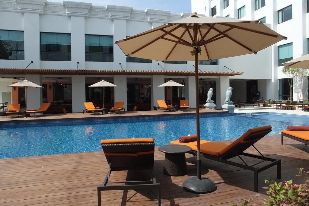 Mida Grande Hotel Dhavaravati Nakhon Pathom - Sha Plus Екстер'єр фото